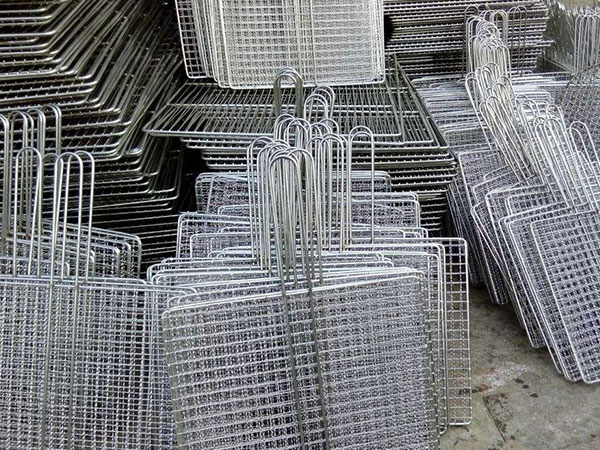 包邊軋花網(wǎng) - 安平縣威馳金屬絲網(wǎng)制品有限公司